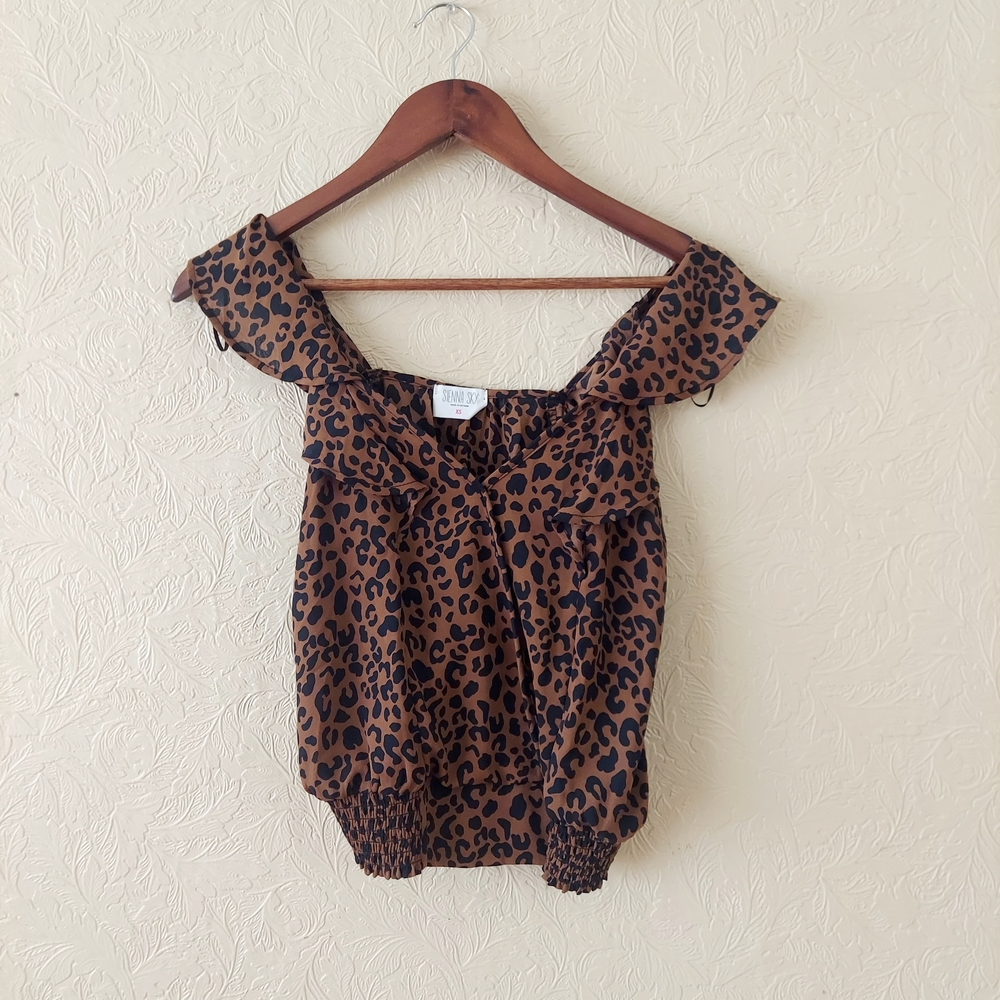 Sienna Sky Black Ruffled Fitted Blouse